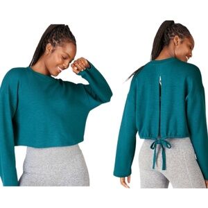FABLETICS Tie-Back Cropped Crewneck Sweatshirt in Fjord Teal Size Large